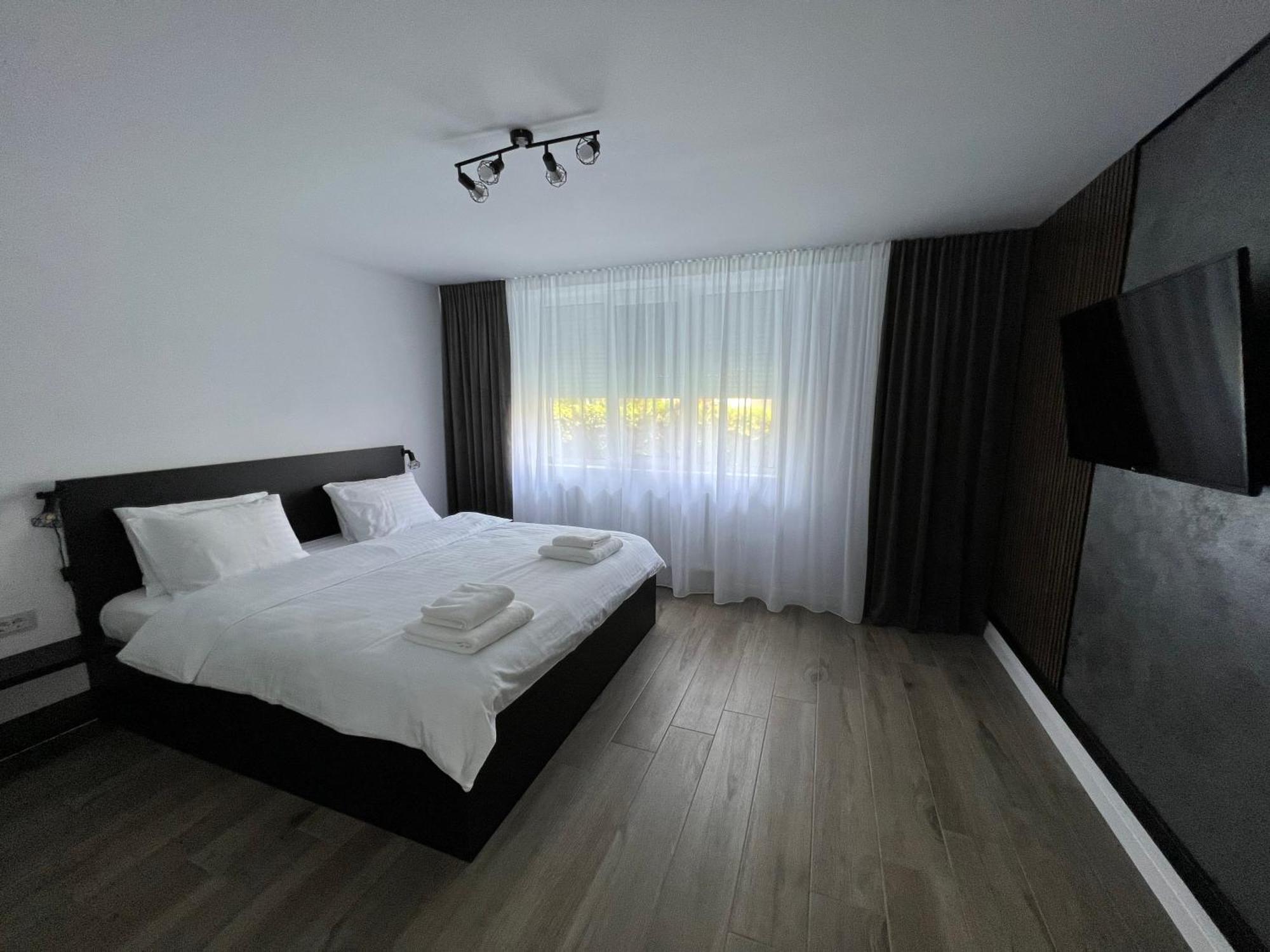 Onix Apartment Hunedoara Exterior photo